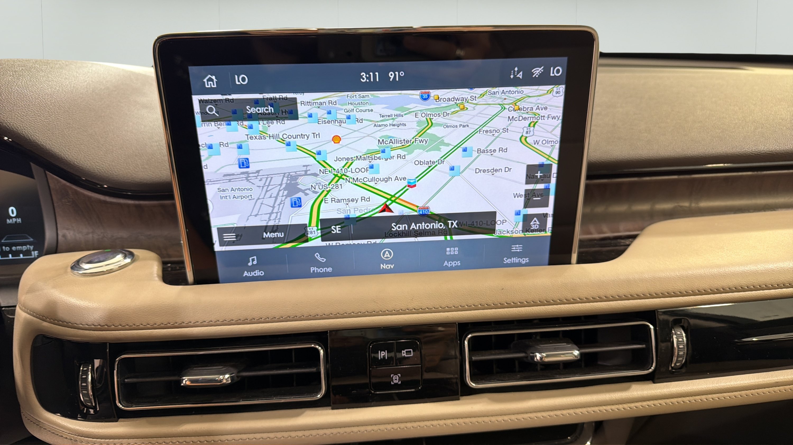 Used 2020 Lincoln Aviator Reserve w/ Equipment Group 202A AWD/4WD image 17