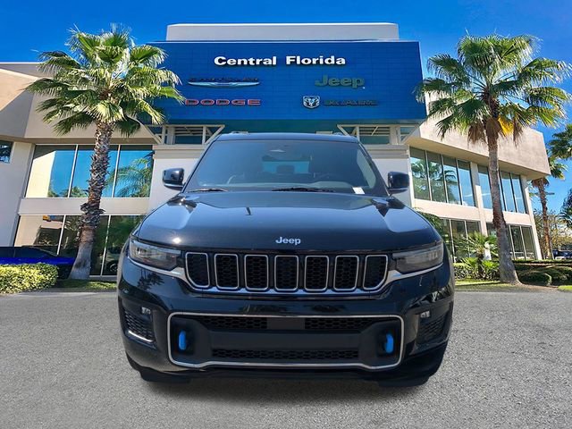 Used 2023 Jeep Grand Cherokee Overland image 3