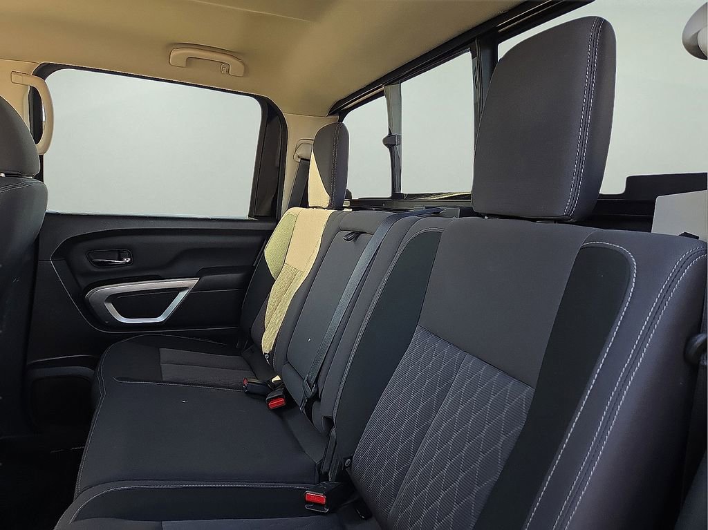 Used 2023 Nissan Titan SV image 21