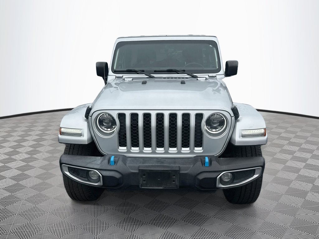 Used 2023 Jeep Wrangler Unlimited Sahara w/ Cold Weather Group AWD/4WD image 2
