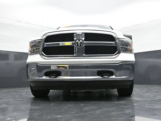 Used 2022 RAM 1500 Classic SLT AWD/4WD image 49