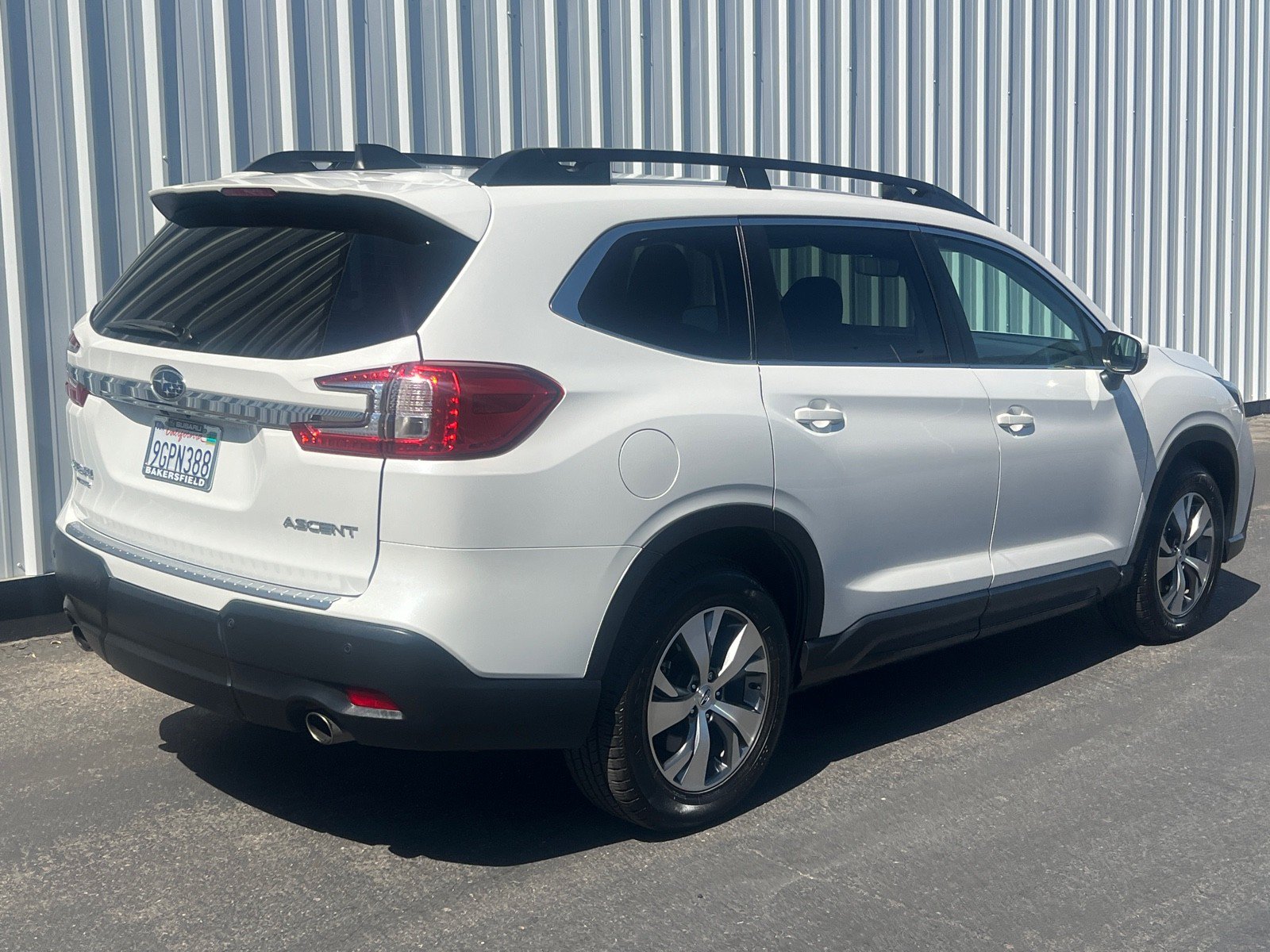 Certified 2023 Subaru Ascent Premium w/ Convenience Package AWD/4WD image 6