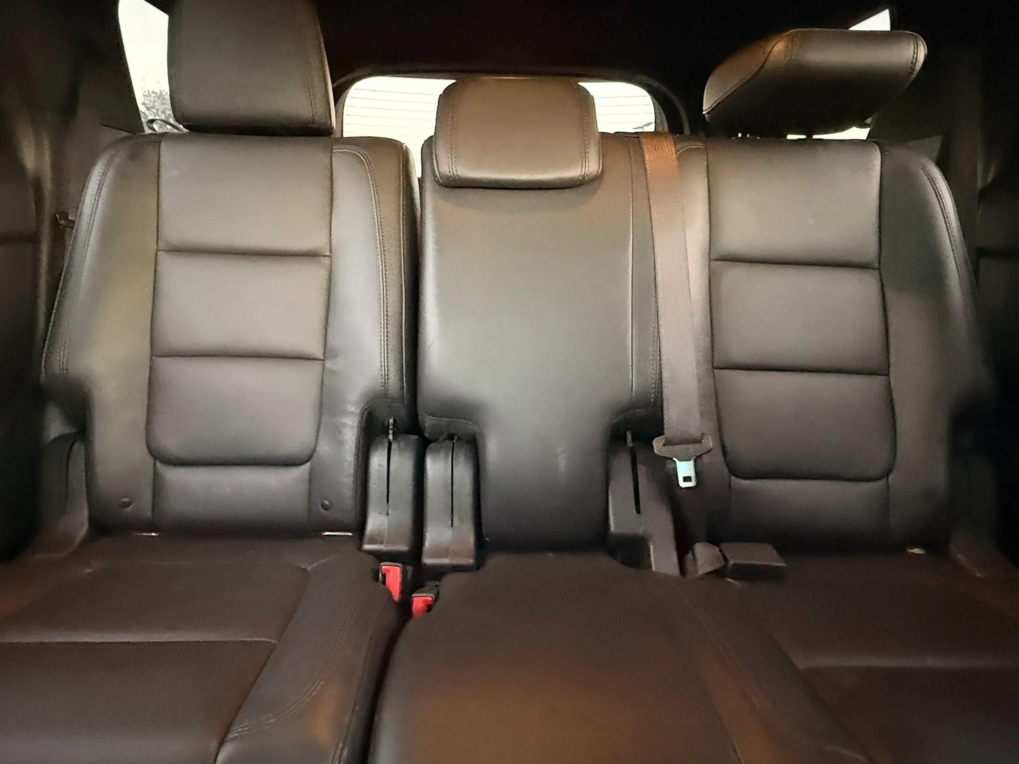 Used 2015 Ford Explorer XLT w/ Equipment Group 202A FWD image 22
