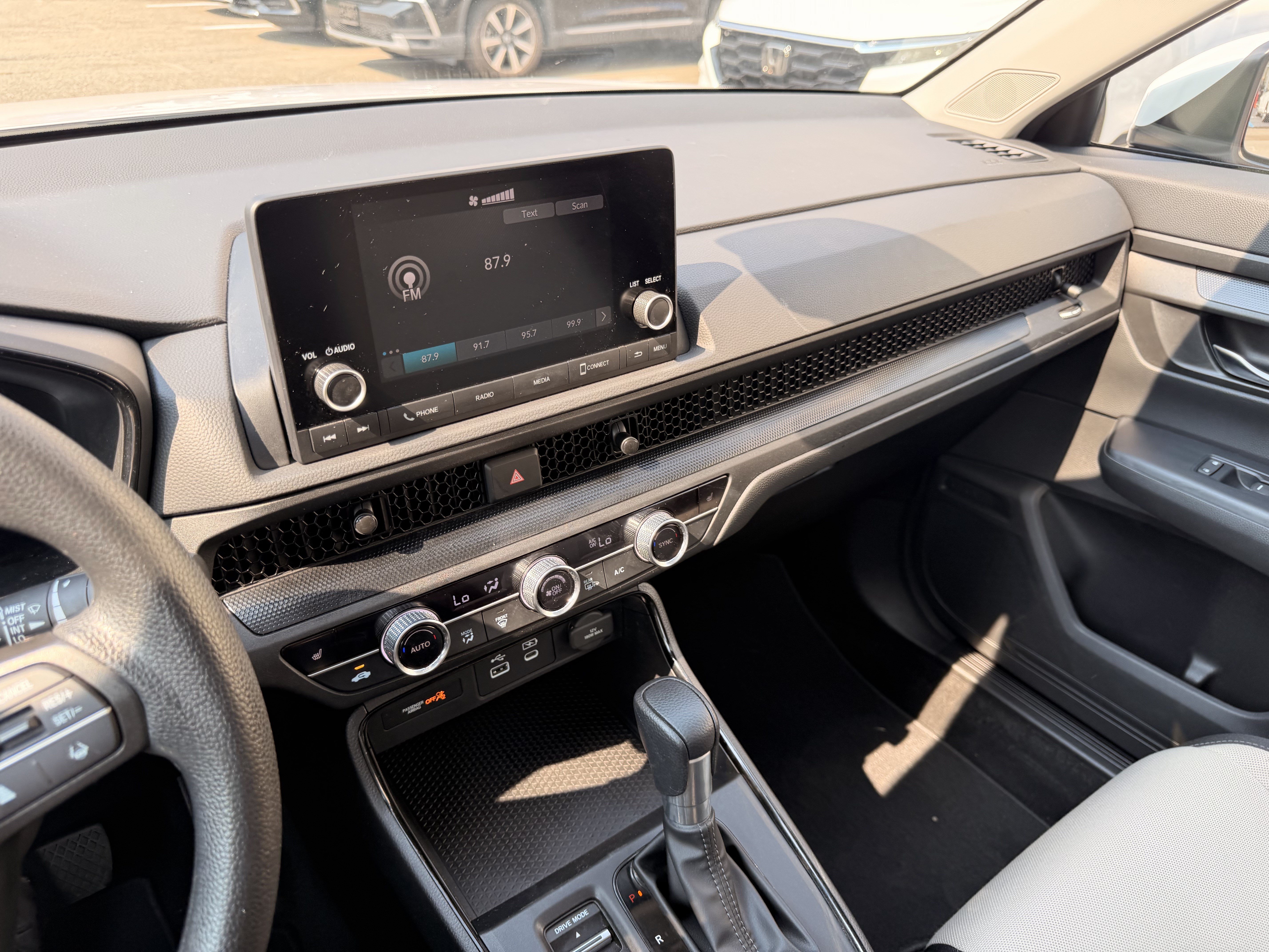Used 2024 Honda CR-V EX image 17