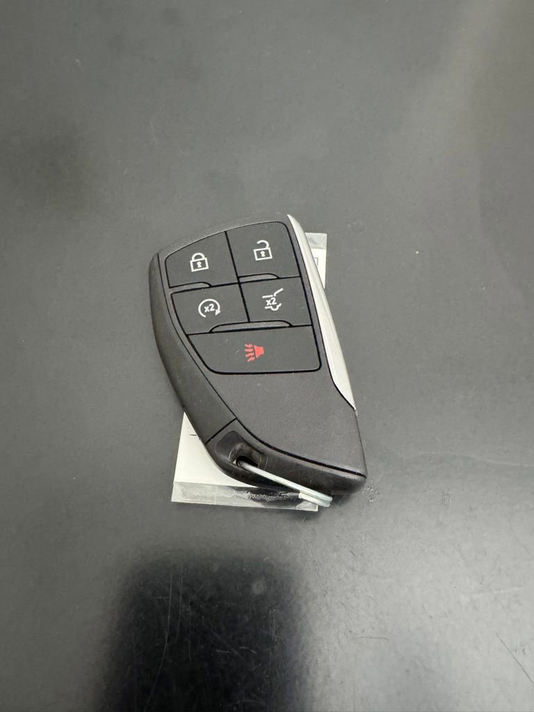 Used 2023 Buick Envision Essence image 48