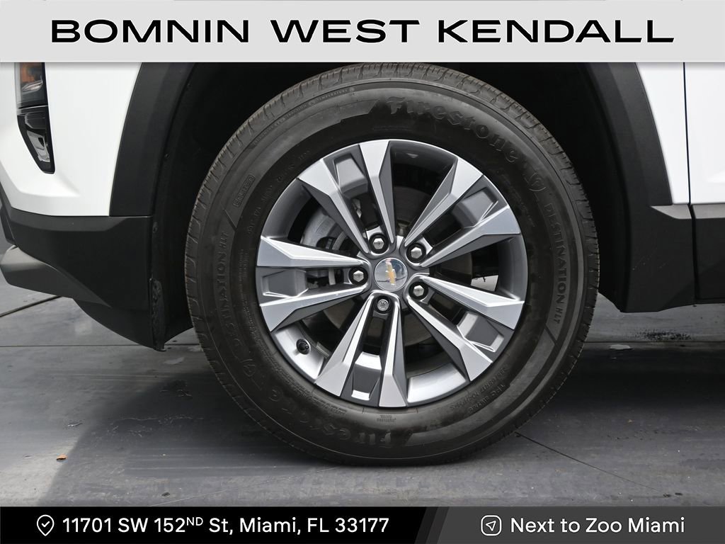 Used 2026 Chevrolet Equinox LT w/ Safety and Technology Package image 9