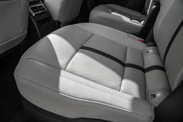 Used 2024 MAZDA CX-90 3.3 Turbo w/ Preferred Package image 31