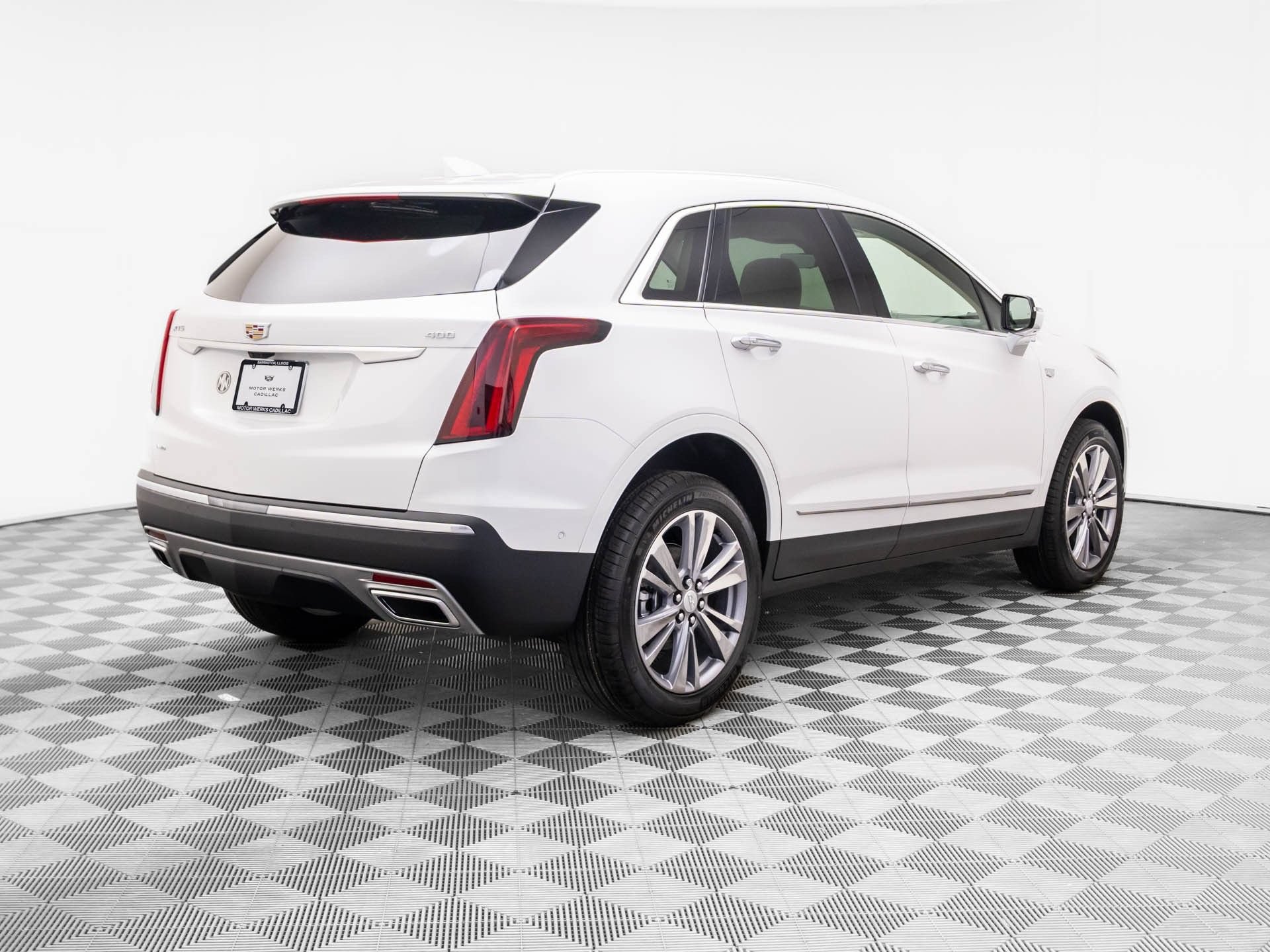 New 2026 Cadillac XT5 Premium Luxury w/ Driver Assist Package AWD/4WD image 5