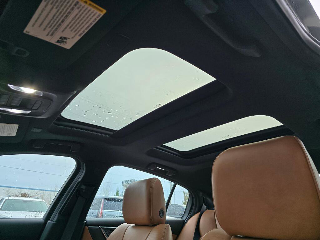 Certified 2025 Cadillac CT5 Premium Luxury w/ Platinum Package image 34