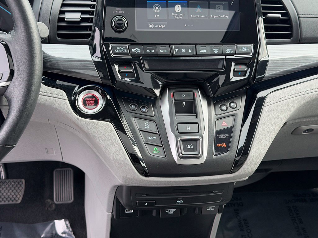 Used 2023 Honda Odyssey Elite image 18