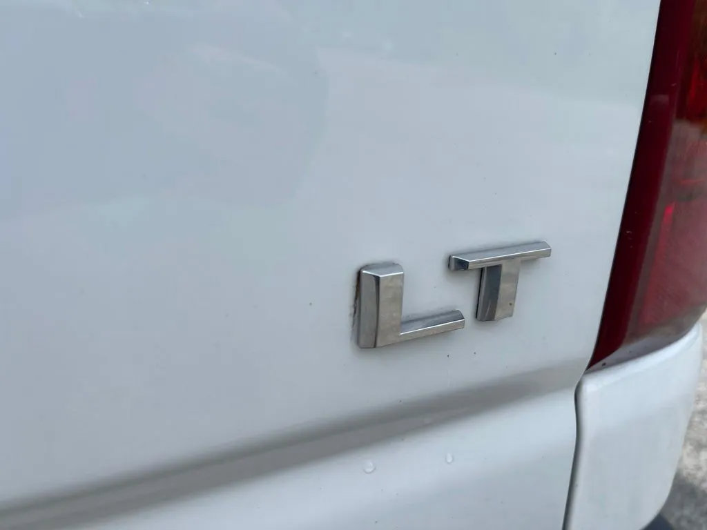Used 2023 Chevrolet Silverado 2500 LT AWD/4WD image 12