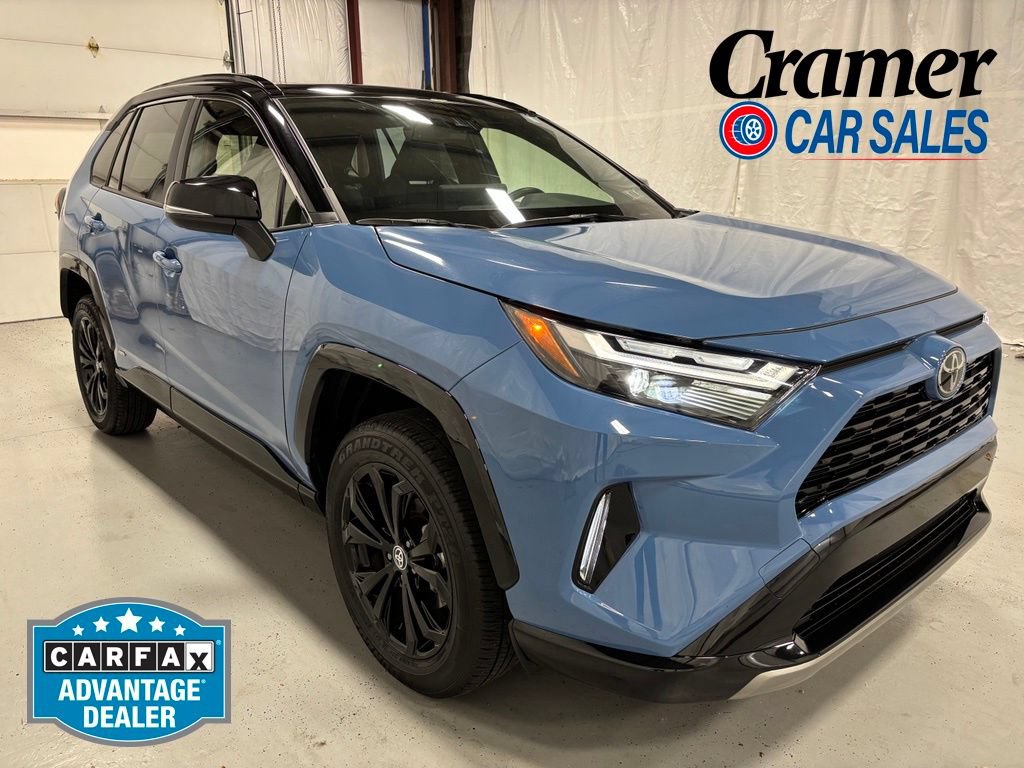 Used 2025 Toyota RAV4 XSE w/ Weather Package AWD/4WD image 1