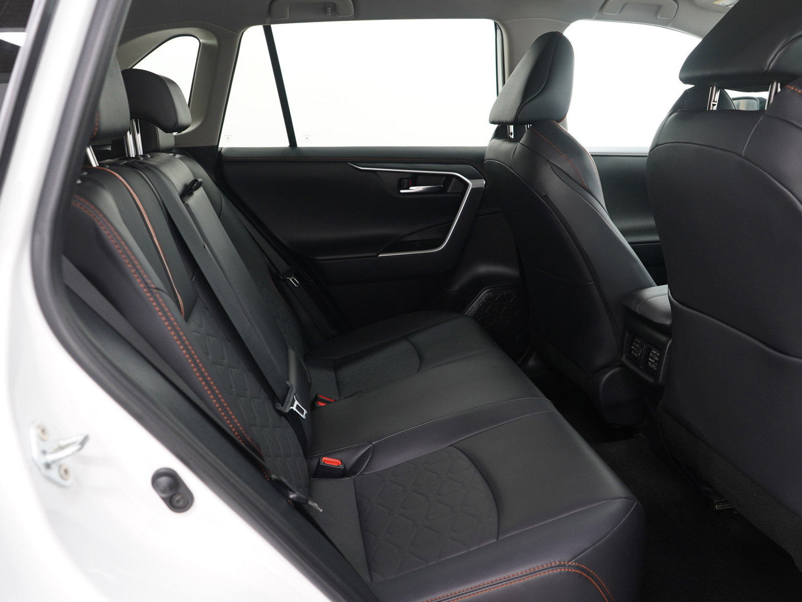 Used 2024 Toyota RAV4 Adventure image 13