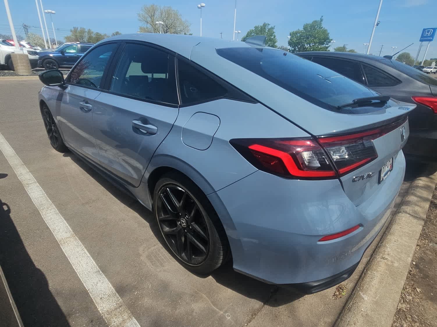 Used 2023 Honda Civic Sport image 4