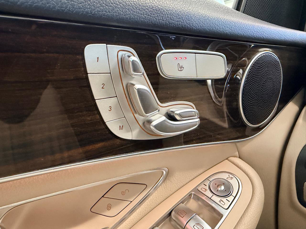 Used 2019 Mercedes-Benz GLC 300 image 48