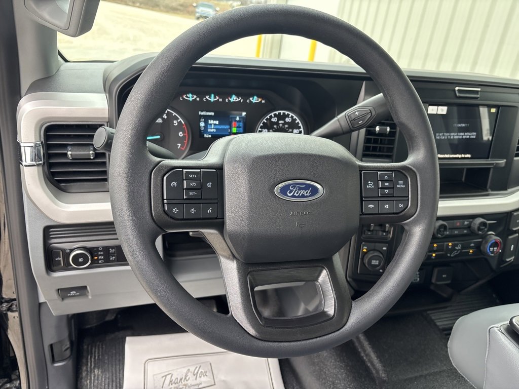 New 2026 Ford F250 XL w/ XL Chrome Package image 15