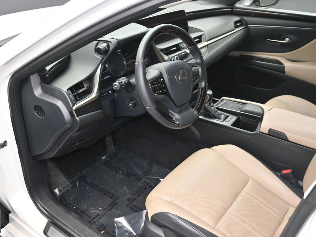Used 2019 Lexus ES 350 image 10