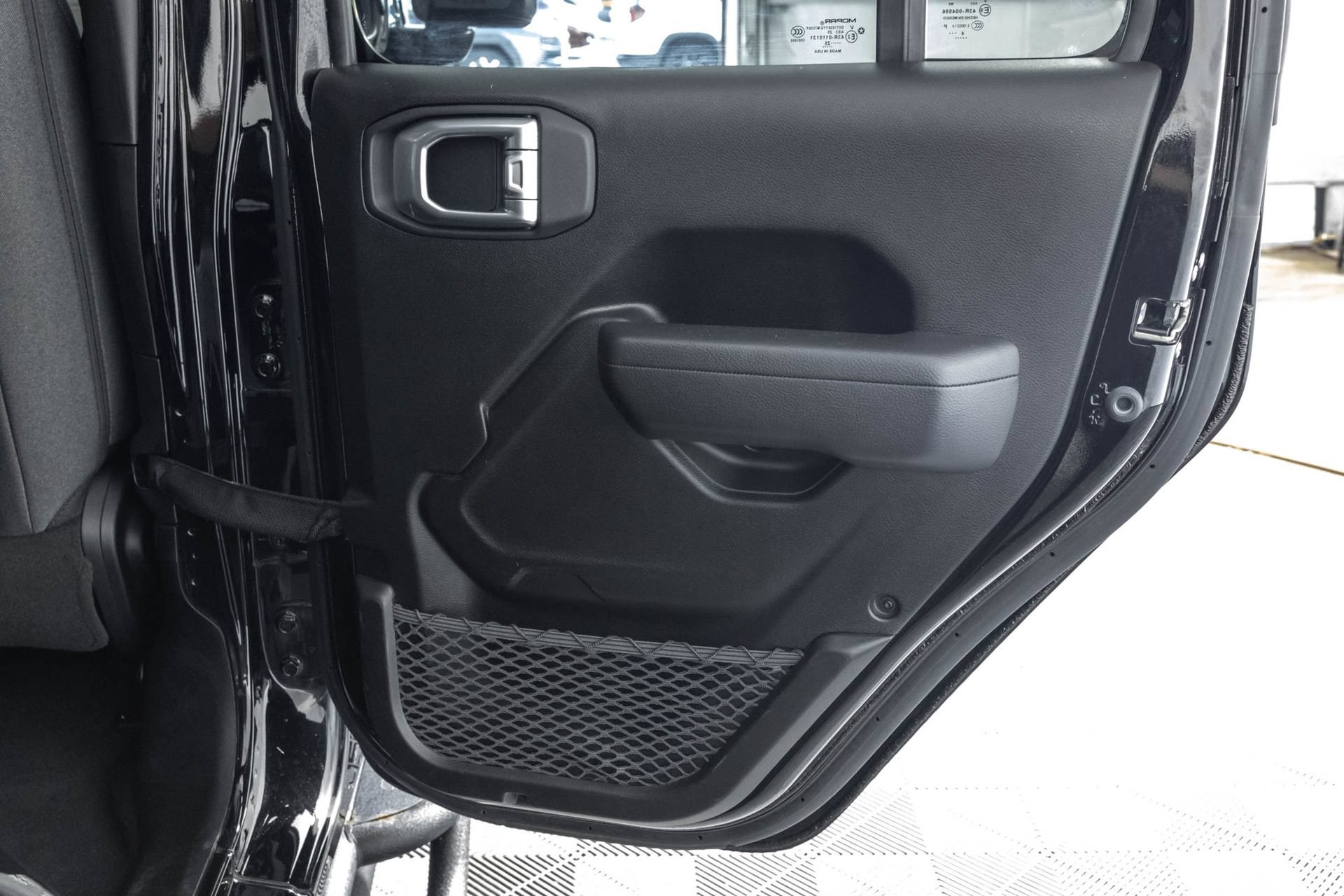 Used 2025 Jeep Wrangler Unlimited Sport AWD/4WD image 38