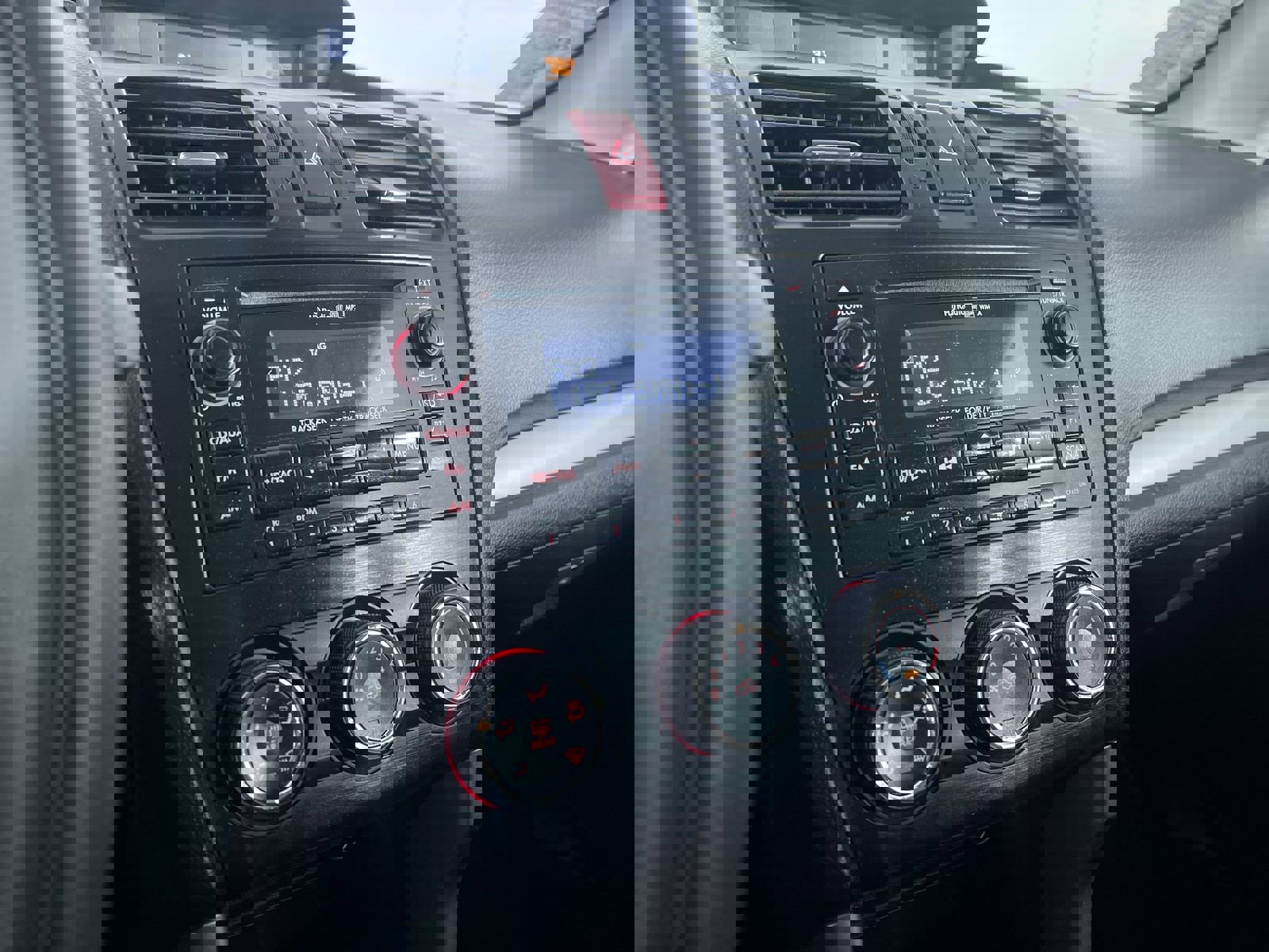 Used 2014 Subaru Forester 2.5i Premium w/ Popular Package #2 image 18