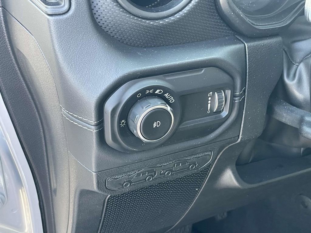Certified 2024 Jeep Wrangler Unlimited Rubicon image 27