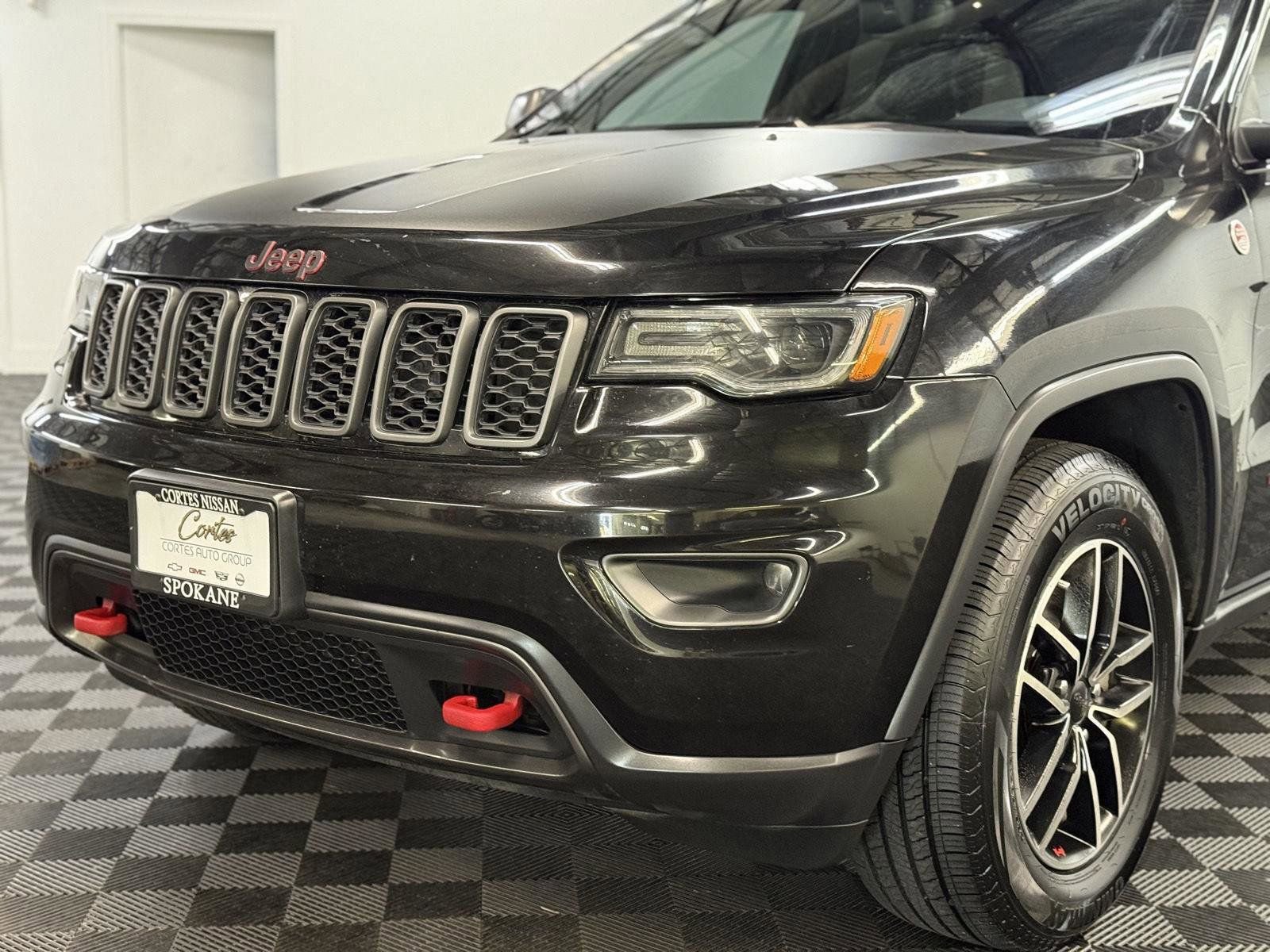 Used 2021 Jeep Grand Cherokee Trailhawk w/ Trailhawk Luxury Group image 7