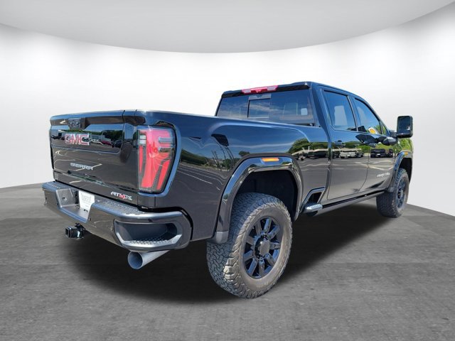Used 2025 GMC Sierra 2500 AT4X AWD/4WD image 5
