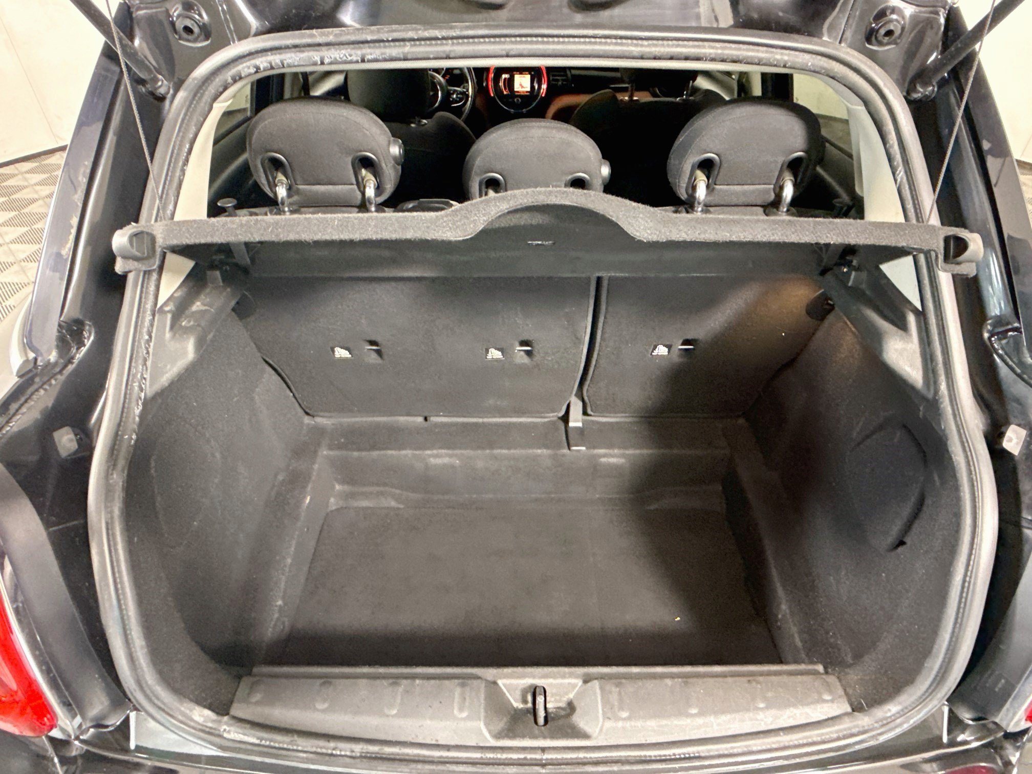 Used 2017 MINI Cooper 4-Door Hardtop FWD image 35