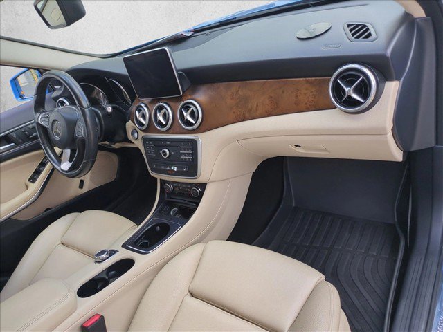 Used 2016 Mercedes-Benz GLA 250 image 22