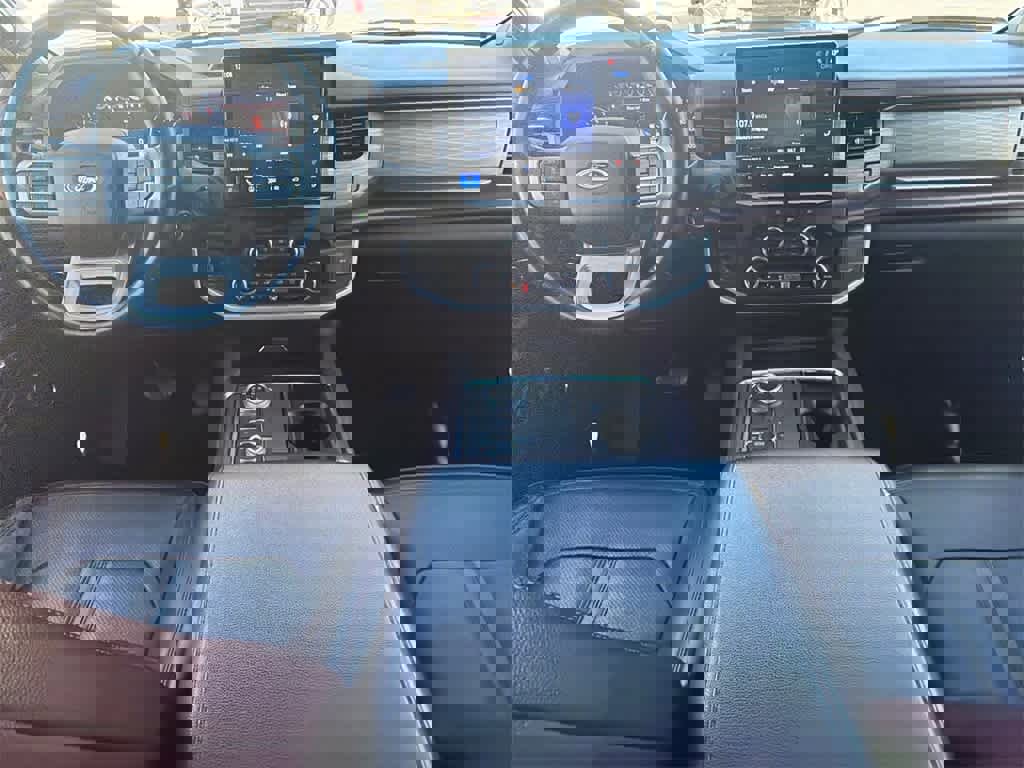 Used 2023 Ford Expedition Limited image 21