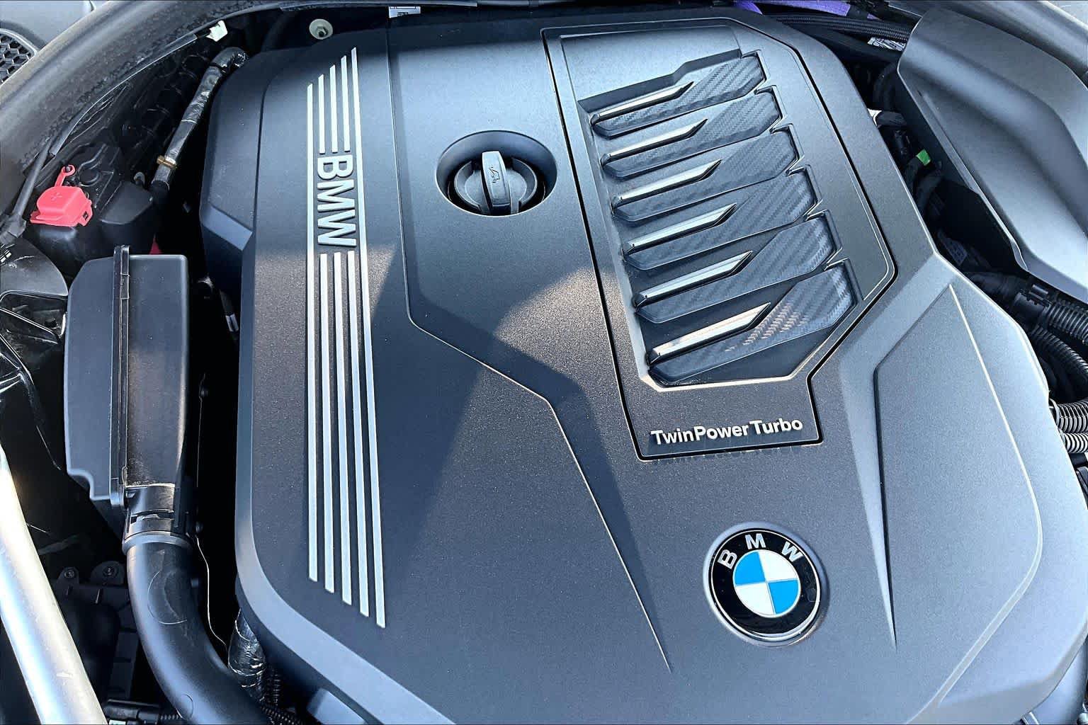 Used 2023 BMW 540i w/ Premium Package RWD image 34