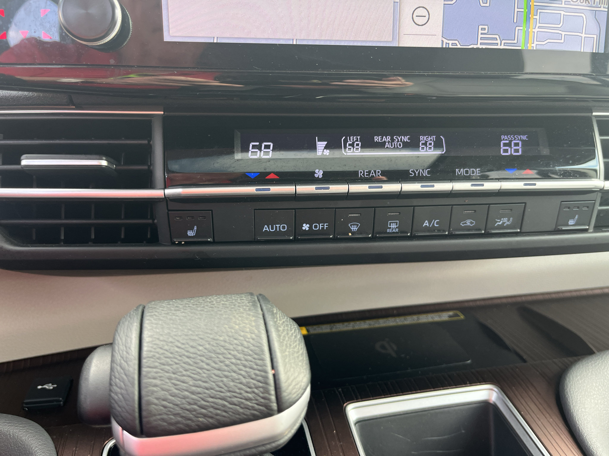 Used 2021 Toyota Sienna XLE w/ XLE Plus Package AWD/4WD image 20