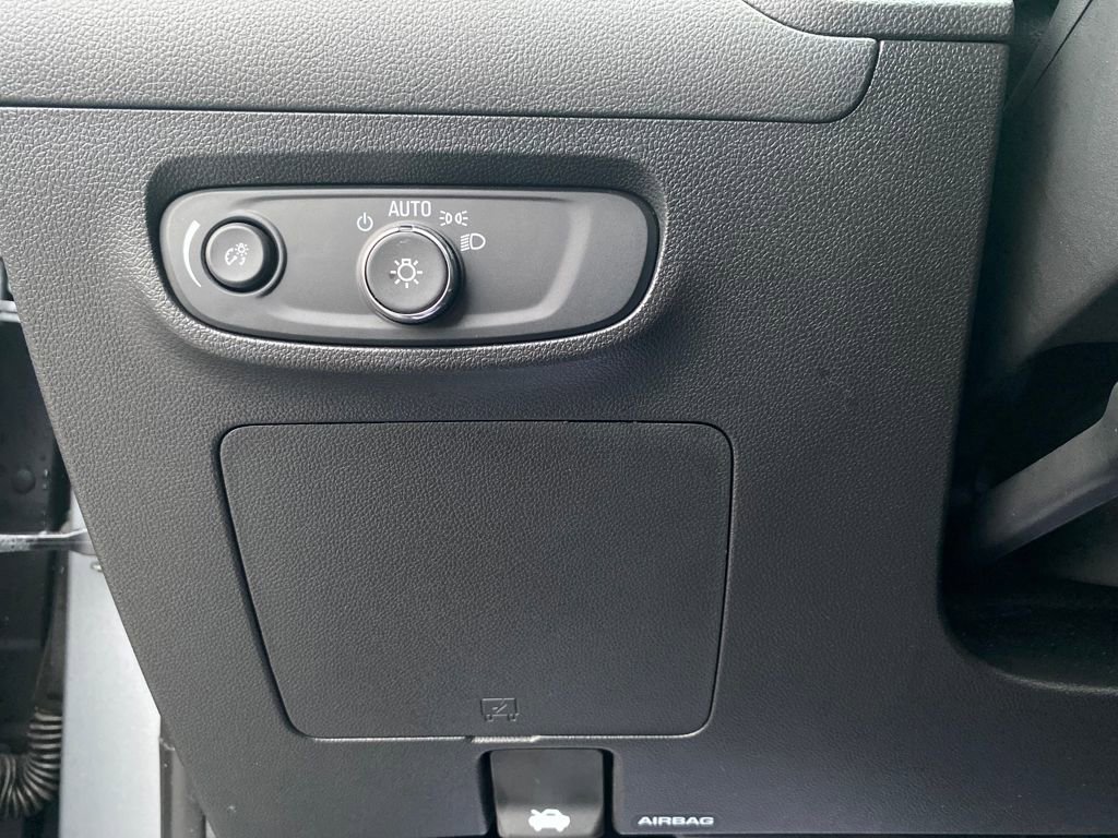 Used 2024 Buick Encore GX Sport Touring image 29