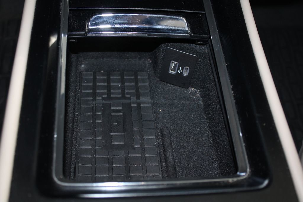 Used 2023 Lincoln Corsair Reserve w/ Equipment Group 201A image 46