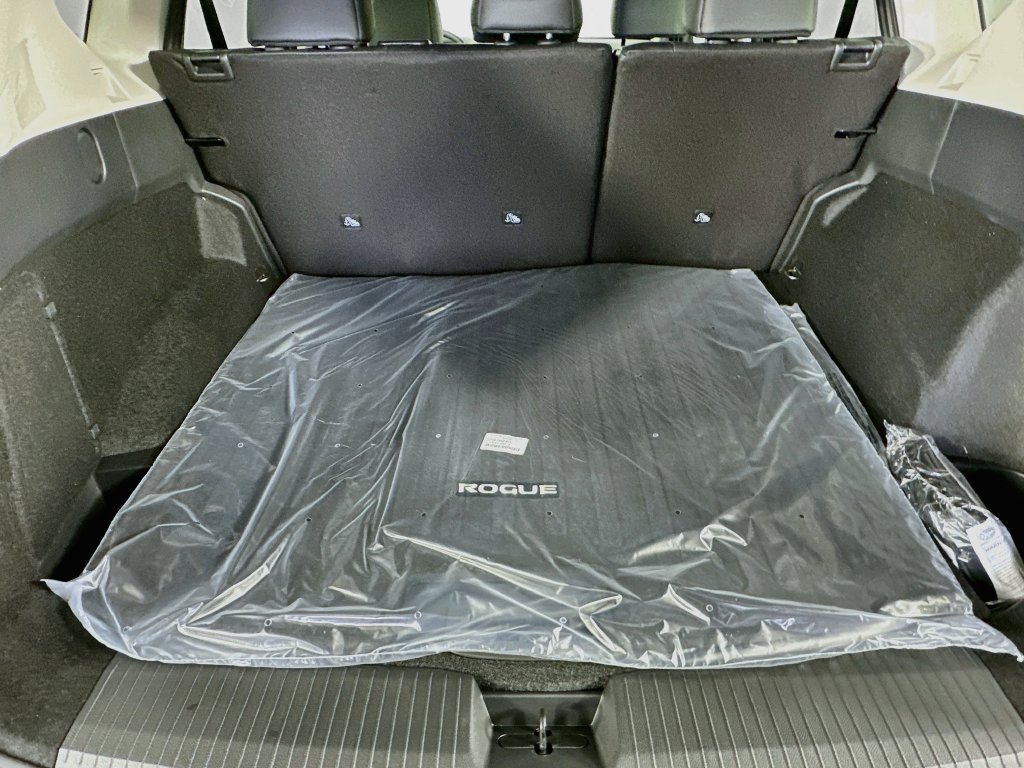 New 2026 Nissan Rogue Dark Armor AWD/4WD image 34