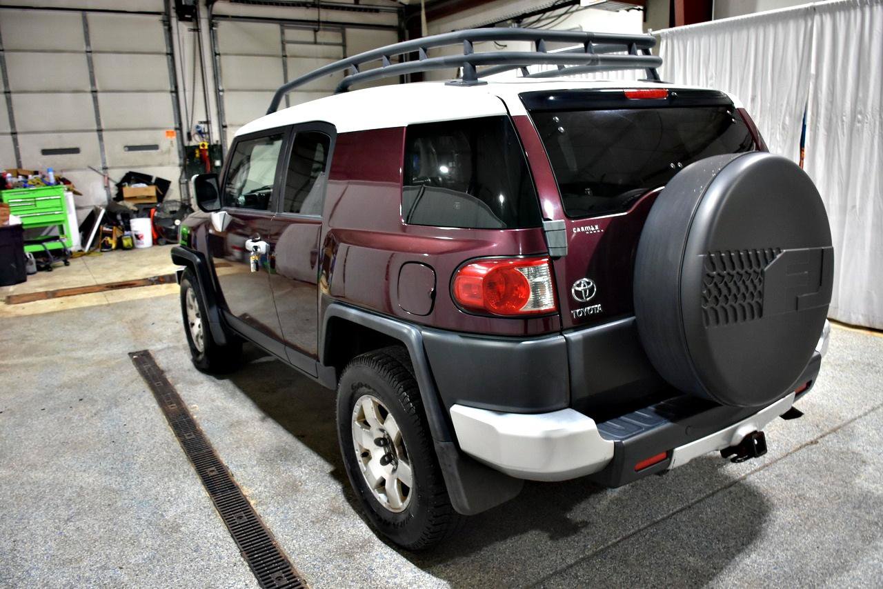 Used 2007 Toyota FJ Cruiser 2WD image 4