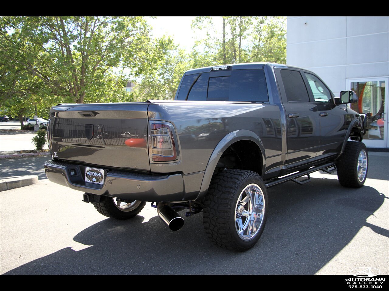 Used 2017 RAM 2500 Laramie w/ Sport Appearance Group AWD/4WD image 9