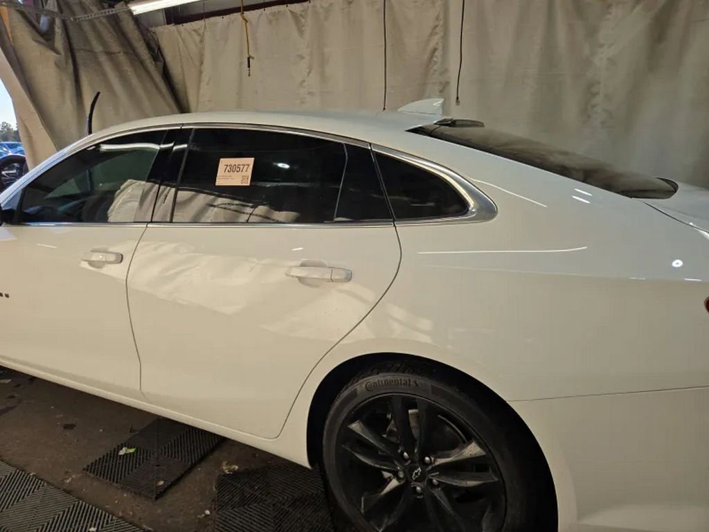 Used 2022 Chevrolet Malibu LT w/ Sport Edition image 3