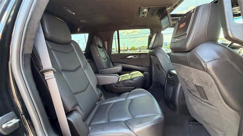 Used 2017 Cadillac Escalade Platinum AWD/4WD image 44