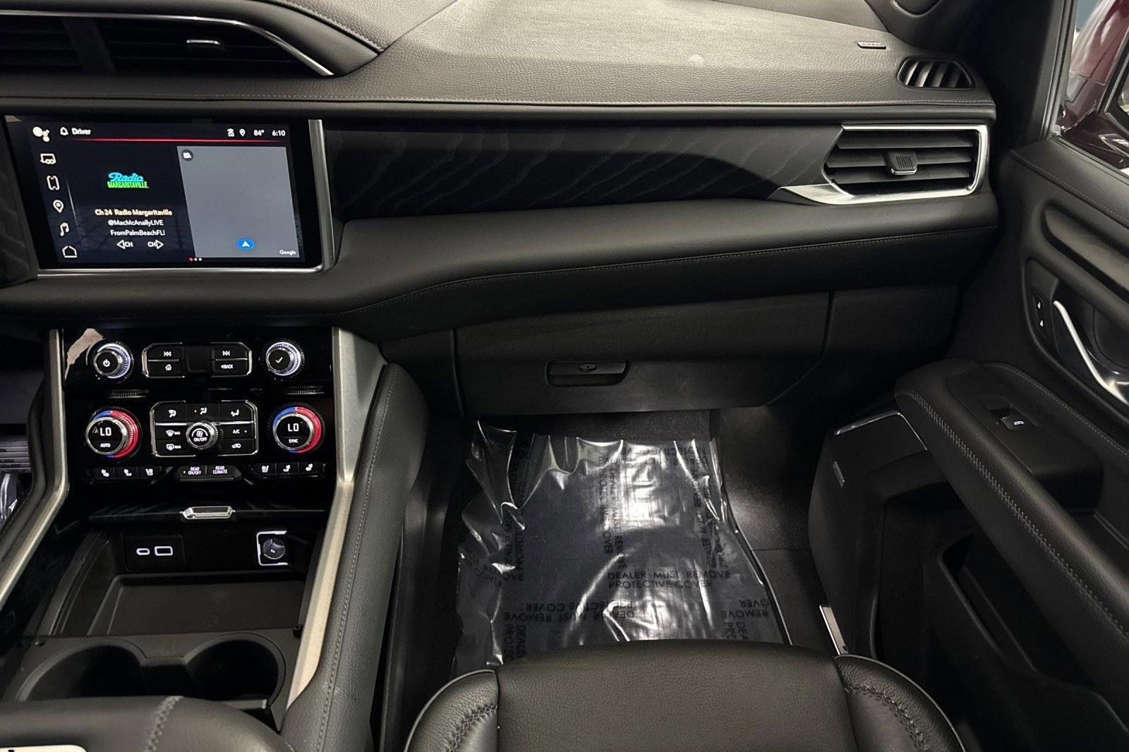 Used 2022 GMC Yukon Denali w/ Advanced Technology Package image 29
