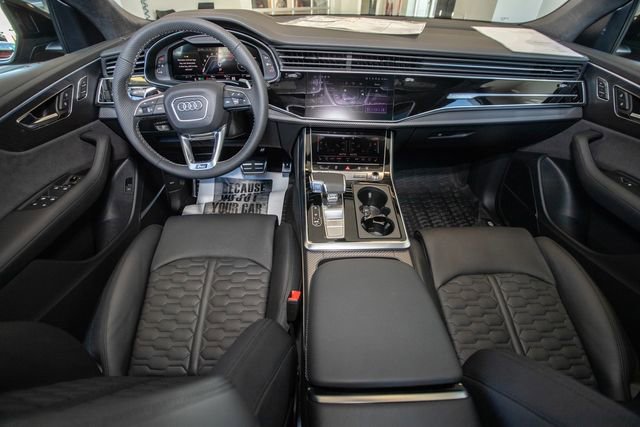 New 2025 Audi RS Q8 performance image 27