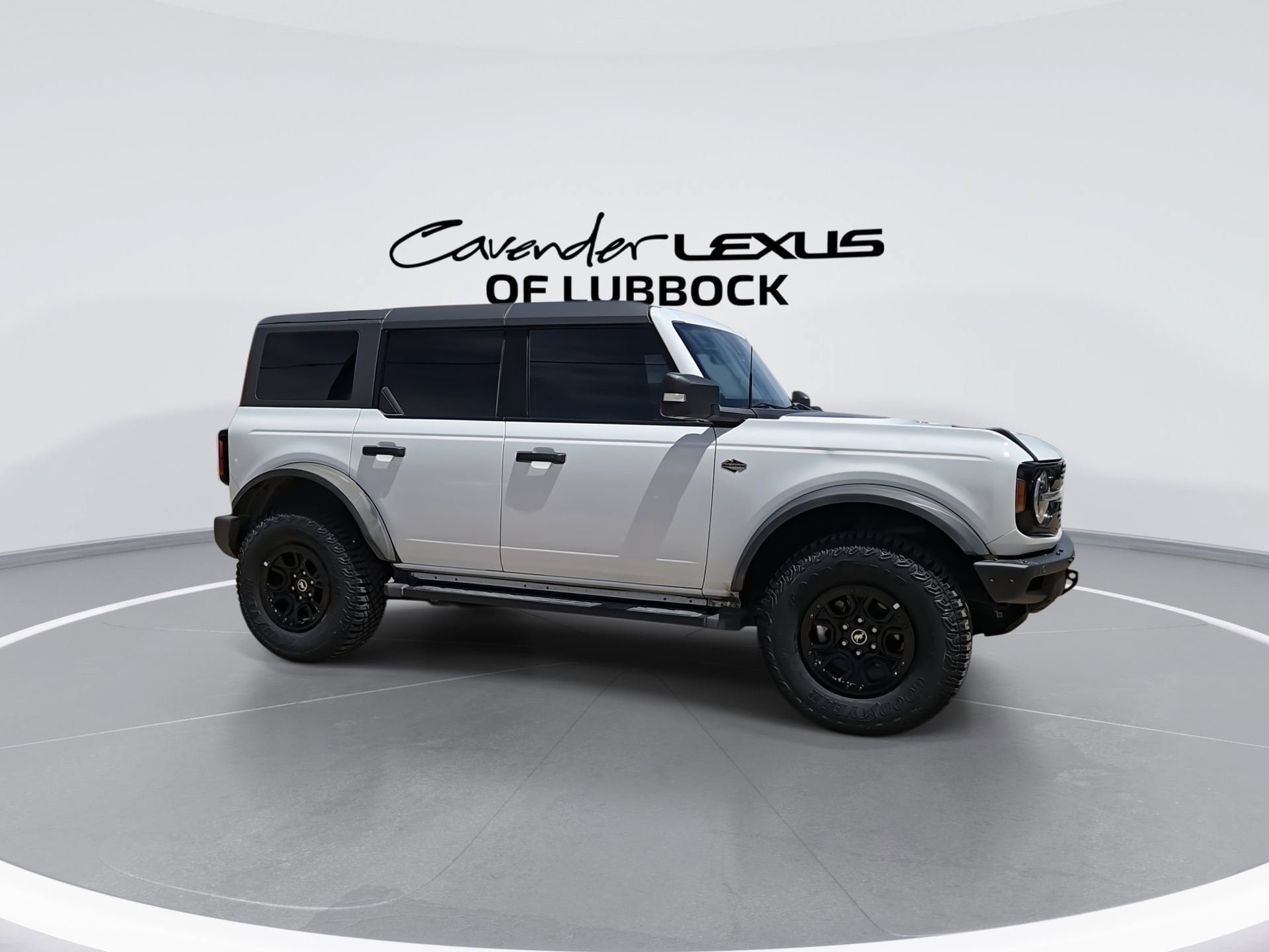 Used 2023 Ford Bronco Wildtrak AWD/4WD image 9