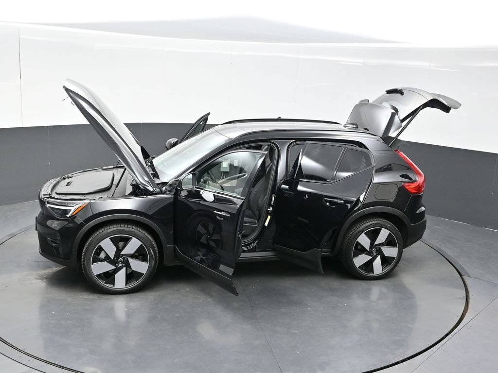 Used 2023 Volvo XC40 Recharge Ultimate w/ Protection Package Premier AWD/4WD image 44
