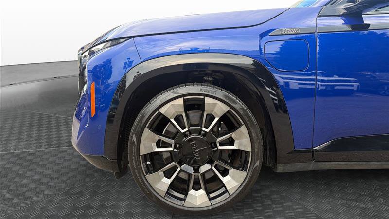 Used 2024 BMW XM AWD/4WD image 9