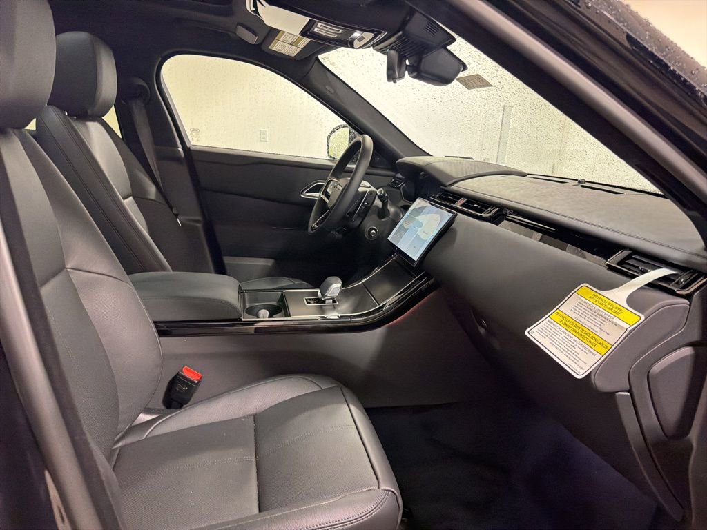 New 2026 Land Rover Range Rover Velar Dynamic SE image 25