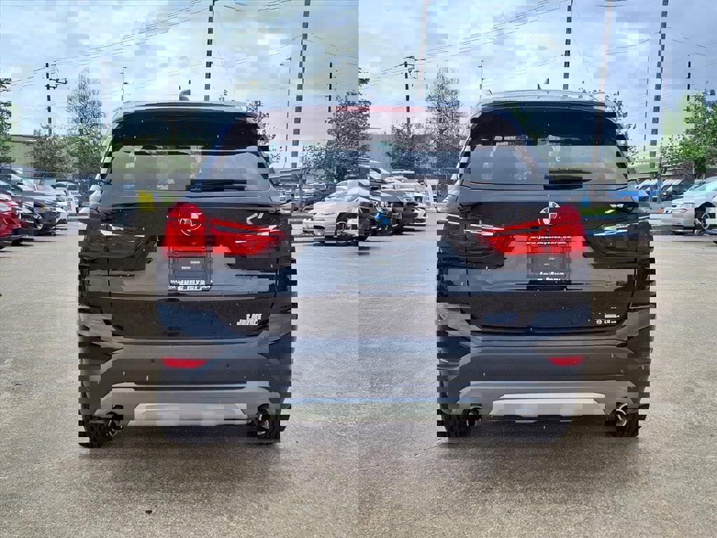 Used 2017 BMW X1 xDrive28i image 6