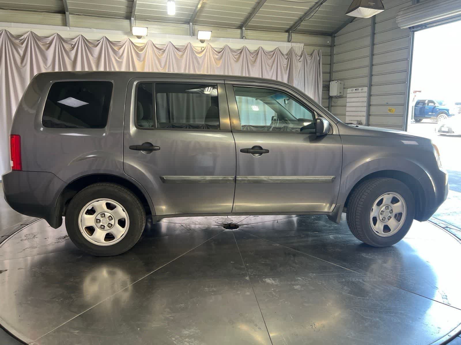 Used 2015 Honda Pilot LX image 10