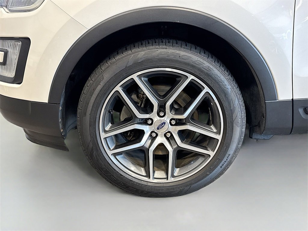 Certified 2017 Ford Explorer Sport w/ Equipment Group 401A image 24