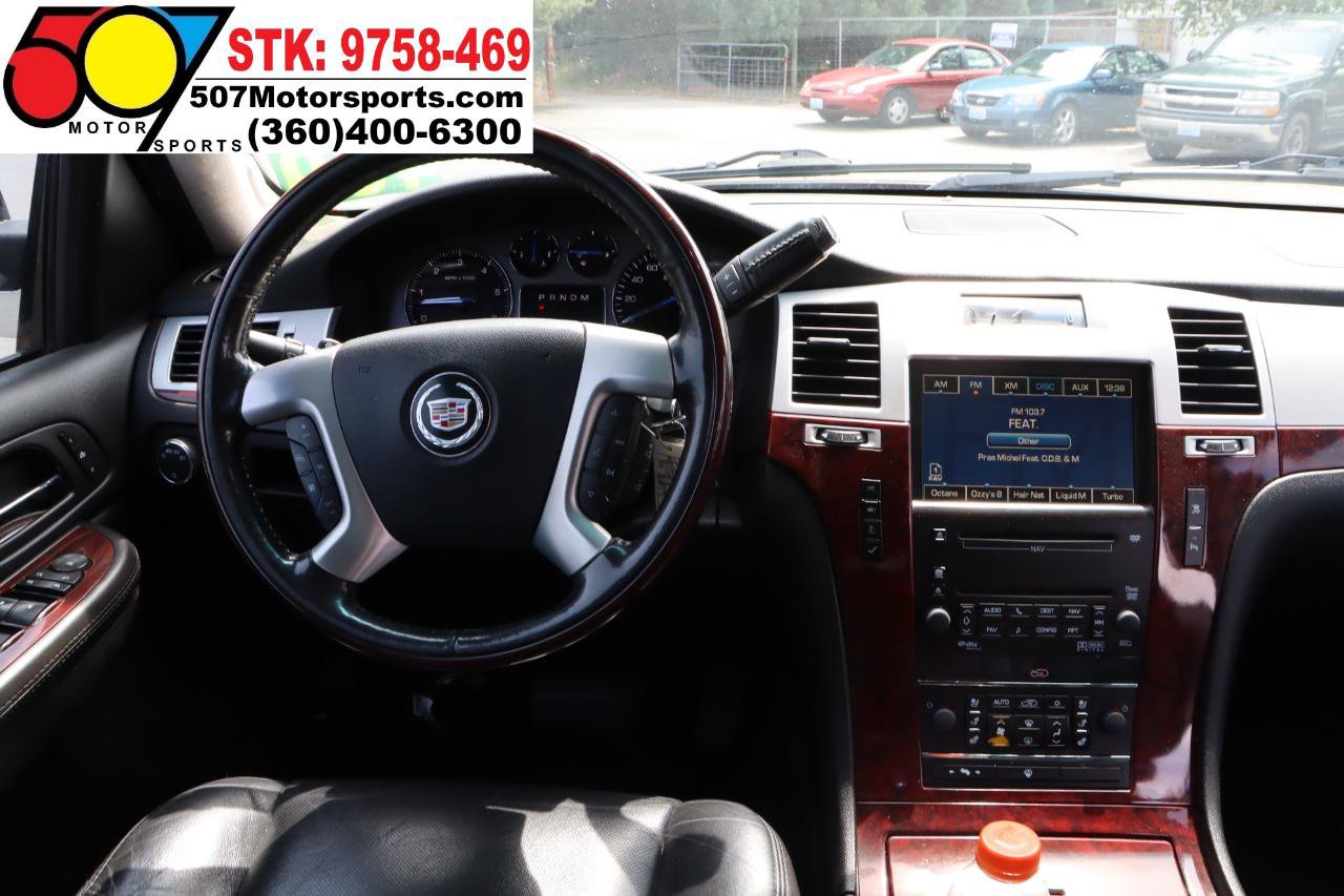 Used 2008 Cadillac Escalade EXT AWD/4WD image 18