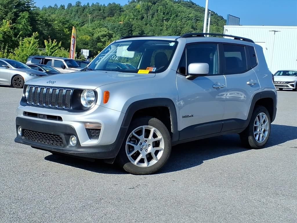 Used 2021 Jeep Renegade Latitude w/ Sun & Sound Group AWD/4WD image 2