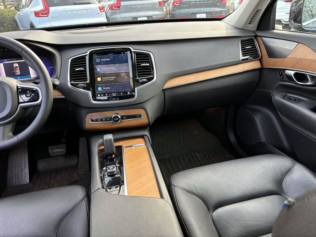Used 2023 Volvo XC90 T8 Plus w/ Protection Package Premier image 32